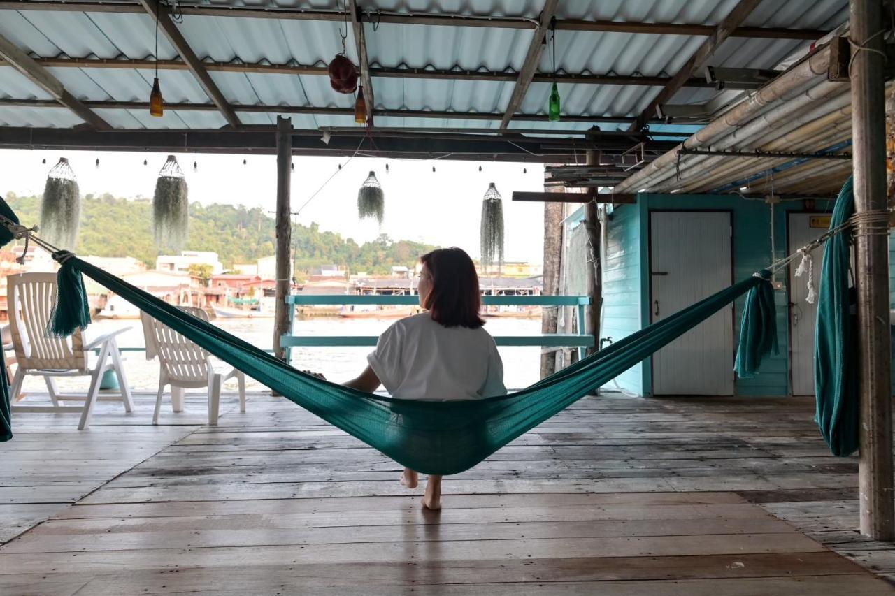 Rub Lom Chom Klong Homestay Chumphon Exteriör bild