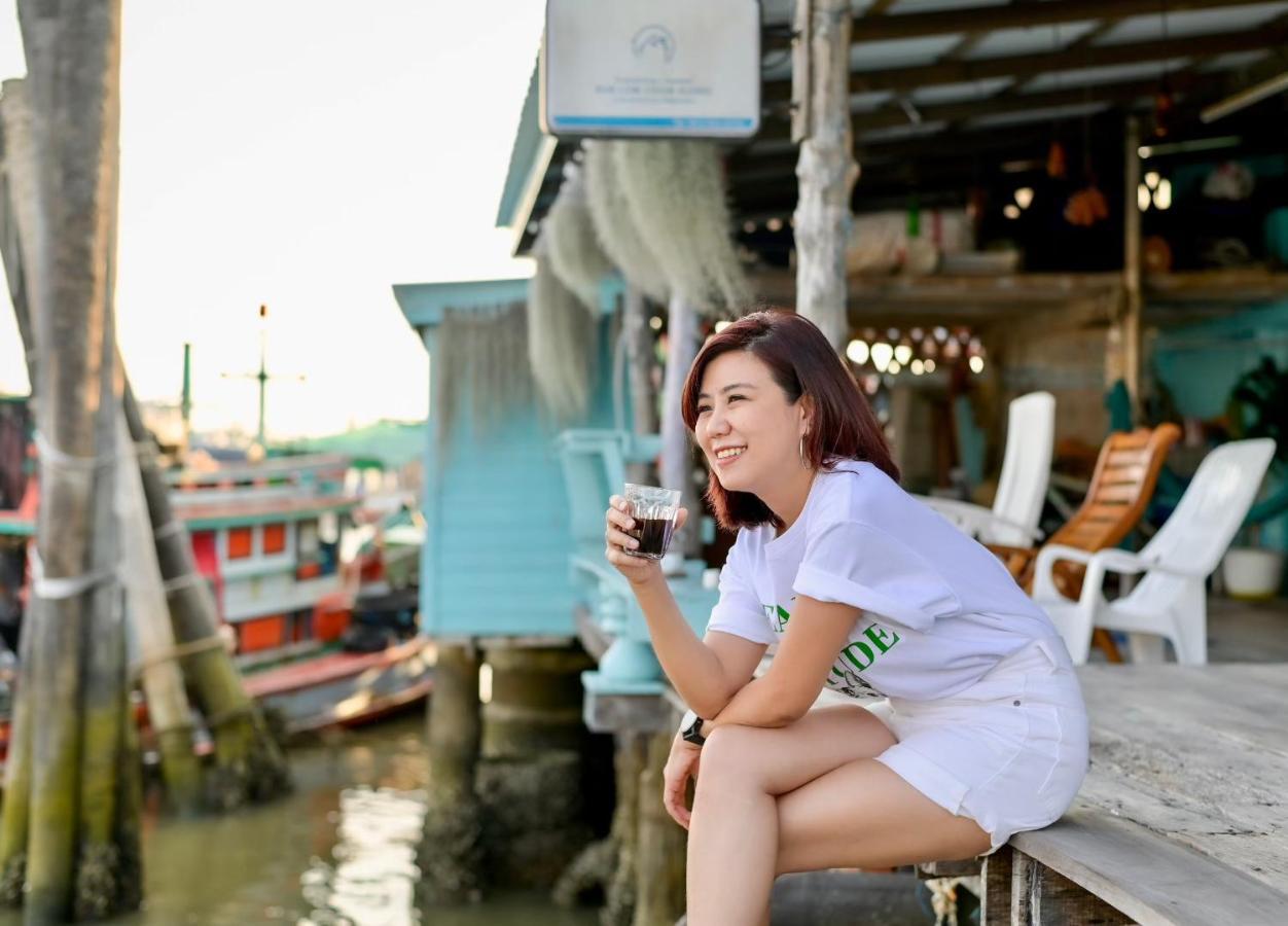 Rub Lom Chom Klong Homestay Chumphon Exteriör bild