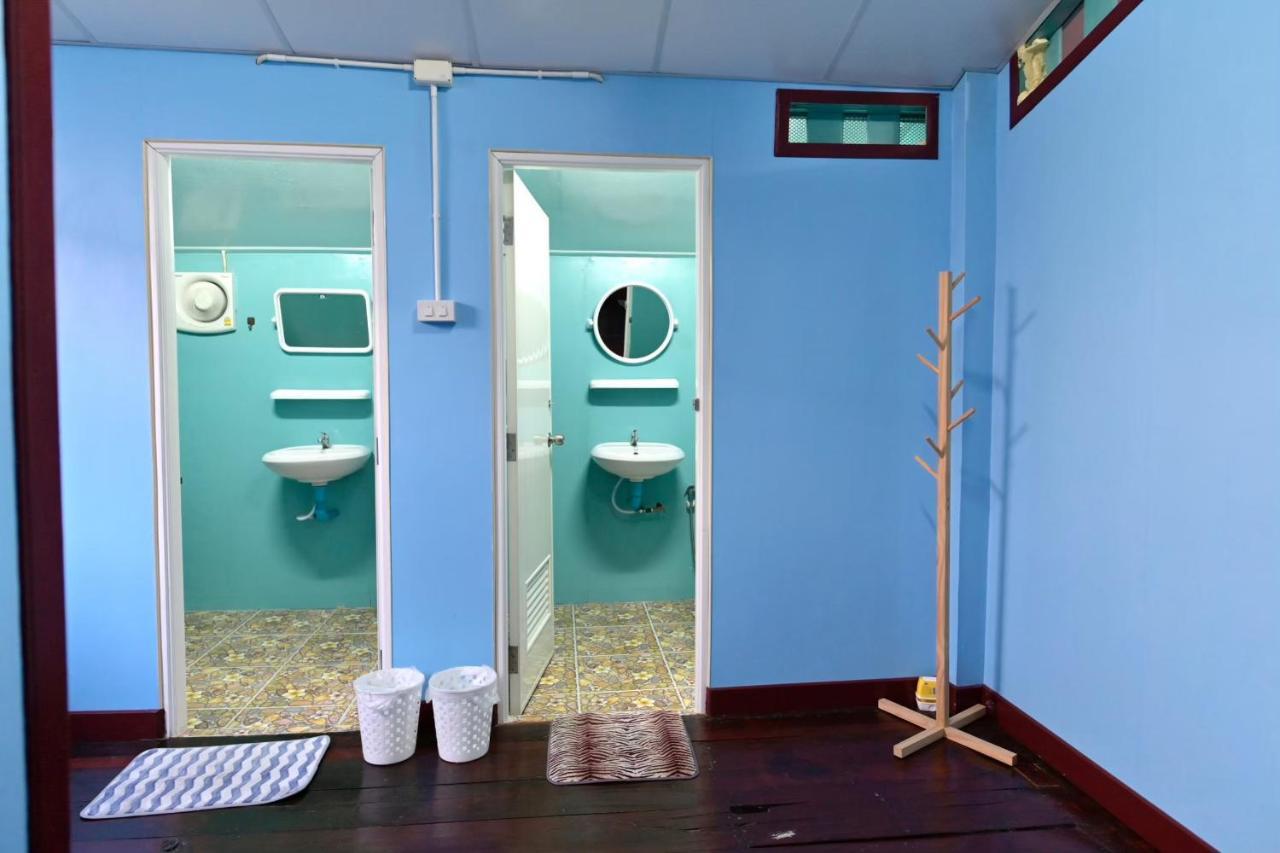 Rub Lom Chom Klong Homestay Chumphon Exteriör bild