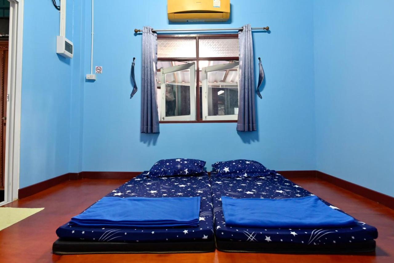 Rub Lom Chom Klong Homestay Chumphon Exteriör bild