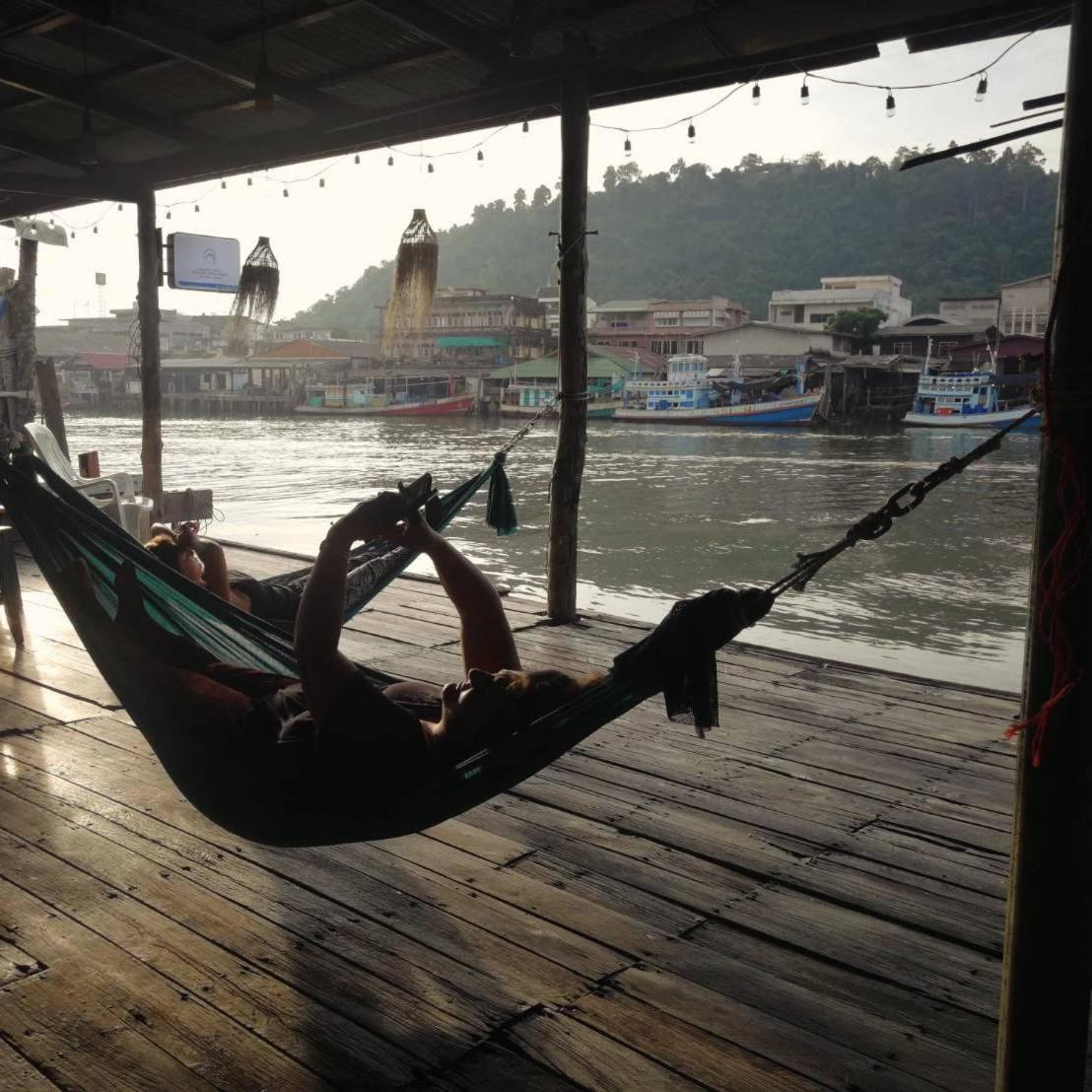 Rub Lom Chom Klong Homestay Chumphon Exteriör bild